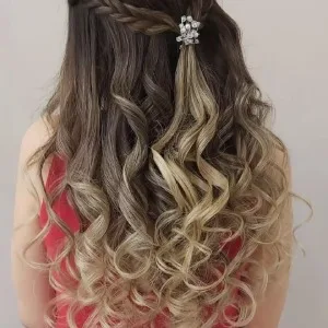 Hani Hair Extension and Weave Salon (3) سالن اکستنشن و بافت مو هانی بهترین سالن اکستنشن مو در شرق تهران 