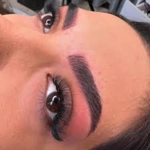 fatemeh younesi fibroz salon (3) سالن فیبروز فاطمه یونسی - بهترین سالن فیبروز ابرو در تهران