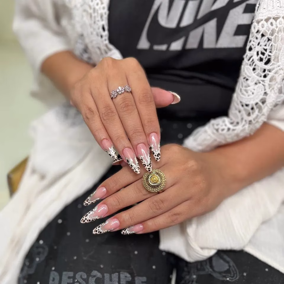 Nail artist Samira Hashemi (1) ناخن کار سمیرا هاشمی
