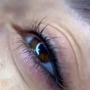 Eyelash and eyebrow lamination and lift salon سالن لیفت و لمینت مژه و ابرو مهریماه بهترین سالن لیفت و لمینت مژه و ابرو در تهران