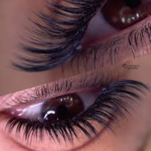 مژه کار محدثه وزیری- بهترین مژه کار در جنوب تهران ‍