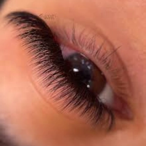 مژه کار محدثه وزیری- بهترین مژه کار در جنوب تهران ‍