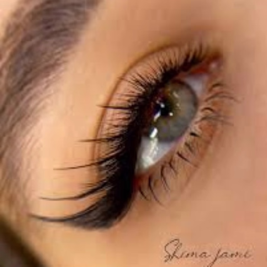 shima lift salon (1) سالن لیفت مژه و ابرو شیما بهترین سالن لیفت مژه و ابرو در شمال تهران