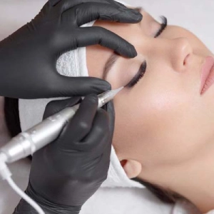 mahmoudi beauty academy (4) آموزشگاه محمودی - بهترین آموزشگاه مراقبت زیبایی در تهران