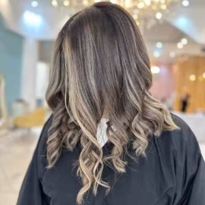 sorias beauty salon (1) سالن زیبایی سوریاس - بهترین سالن زیبایی در سمنان