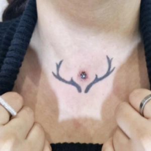 Dr. Mahsa Mousavi Manesh Piercing Center (2) مرکز پیرسینگ دکتر مهسا موسوی منش بهترین مرکز پیرسینگ در اصفهان