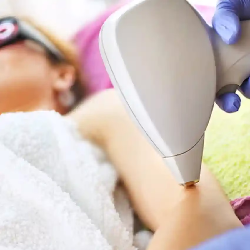 Dr. Mehdi Ghiathi laser center1 مرکز لیزر دکتر مهدی غیاثی بهترین مرکز لیزر در مشهد