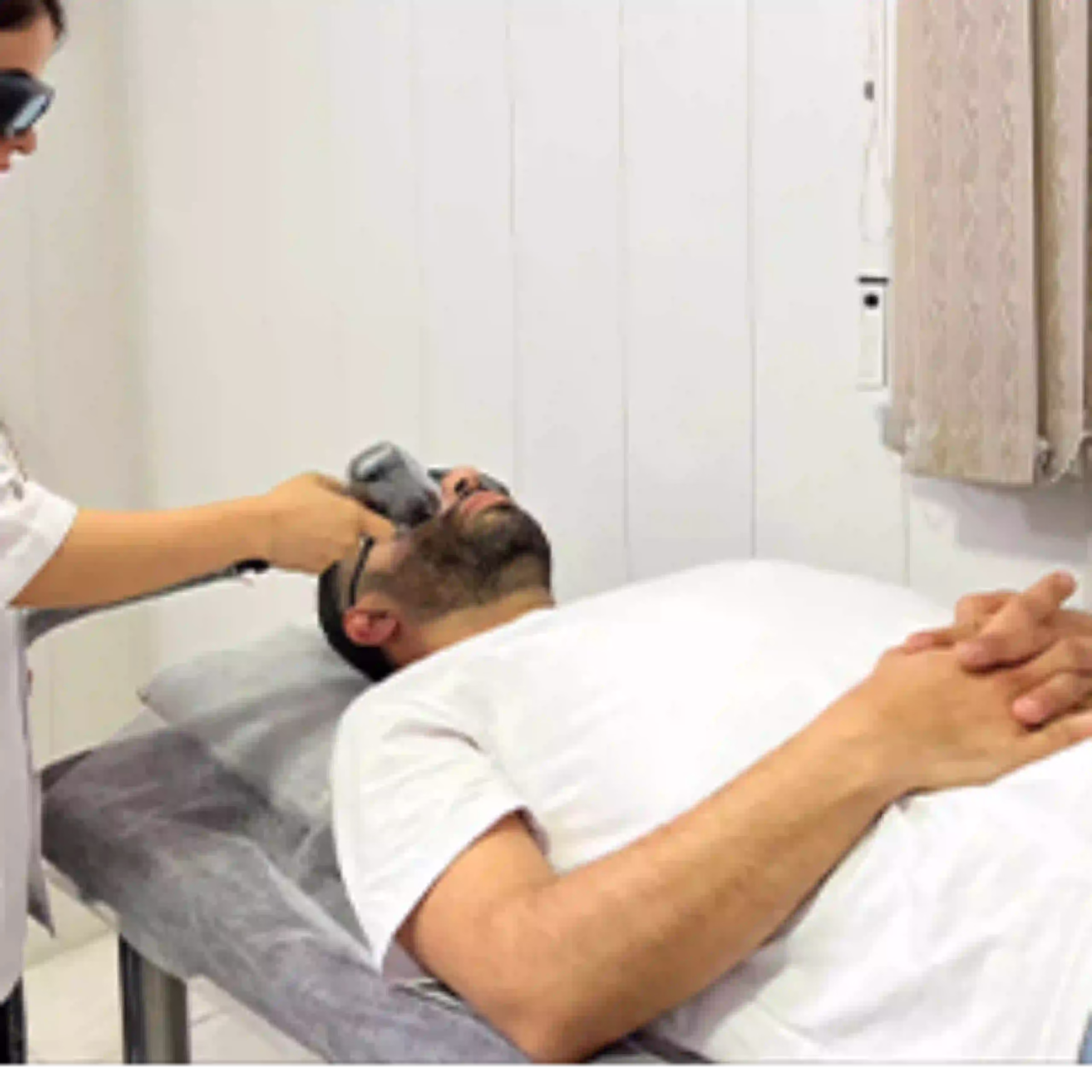 Dr. Mehdi Ghiathi laser center3 مرکز لیزر دکتر مهدی غیاثی بهترین مرکز لیزر در مشهد