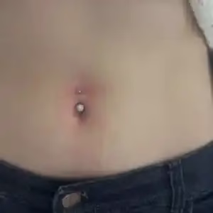 Elaha Samadi piercing center1 مرکز پیرسینگ الهه صمدی بهترین مرکز پیرسینگ در مشهد
