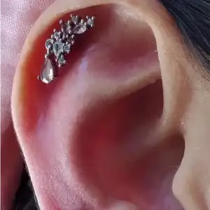 Esfandiari piercing center3 مرکز پیرسینگ اسفندیاری بهترین مرکز پیرسینگ در مشهد