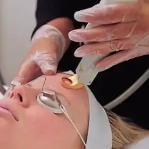 Lian Laser Center4 مرکز لیزر لیان بهترین مرکز لیزر در شیراز