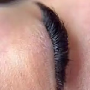 Shighaghi eyelash extension center3 مرکز اکستنشن مژه شقاقی بهترین مرکز اکستنشن مژه در اصفهان