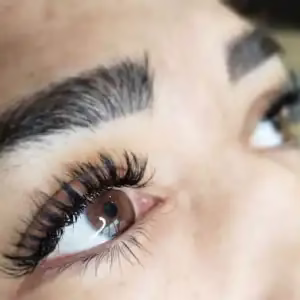 مژه کار صدف بابایی بهترین مژه کار در کرج