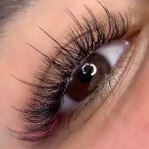 مژه کار ثمره شریفی بهترین مژه کار در کرج