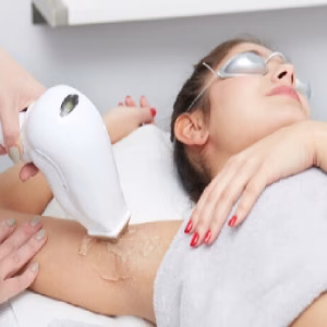 Dr. Mahsa Mousavi Manesh Laser Center مرکز لیزر دکتر مهسا موسوی منش بهترین مرکز لیزر در اصفهان