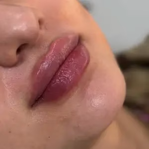 dr.mahsaderakhshani3