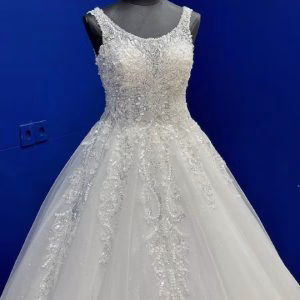 Cinderela bride mezon (2) مزون لباس عروس سیندرلا، بهترین مزون لباس عروس در کرمانشاه
