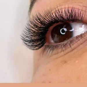 Mahsa Rostampour Eyelash Extension salon (2) سالن اکستنشن مهسا رستم پور، بهترین مژه کار در تهران