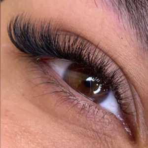 Mona yazdani Eyelash Extension salon (2) سالن اکستنشن مونا یزدانی، بهترین مژه کار در تهران