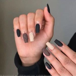 کاشت ناخن مینا الیاسی