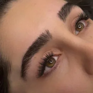 Noushin Eyelash Extension salon سالن اکستنشن نوشین، بهترین مژه کار در تهران