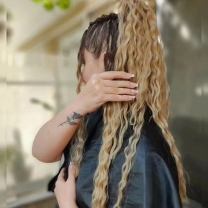 Parisan Hair Extension Salon in Tabriz (1) سالن اکستنشن مو پرسان- بهترین سالن اکستنشن مو در تبریز