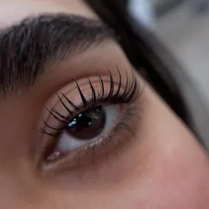 Simasim beauty saloon (5) سالن زیبایی سیماسیم- بهترین سالن زیبایی در هفت حوض سالن زیبایی سیماسیم
