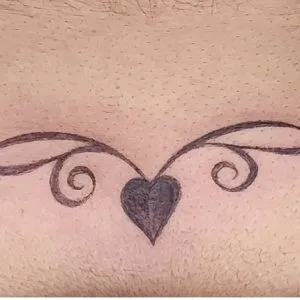 farnaz tattoo salon (4) سالن تتو فرناز، بهترین سالن تتو در قم