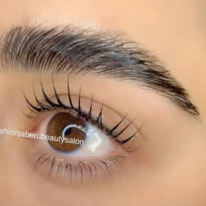مرکز لیفت مژه شیرین جابری- بهترین مرکز لیفت مژه در شیراز