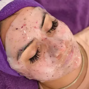 markz oksir javani3 مرکز اکسیر جوانی مرکز فشیال پوست مشهد