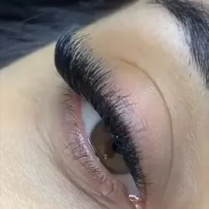 سالن اکستنشن مژه عسل، بهترین مرکز اکستنشن مژه در تبریز